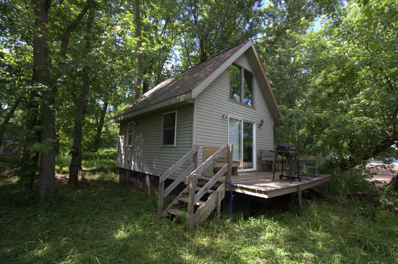 N5982 Blackhawk Rd - Photo 1