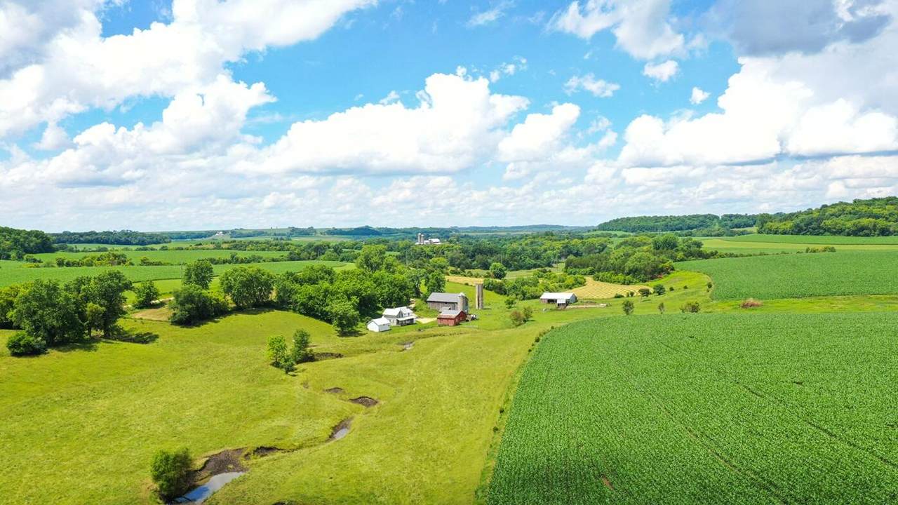 20860 Grosbeak Rd - Photo 1