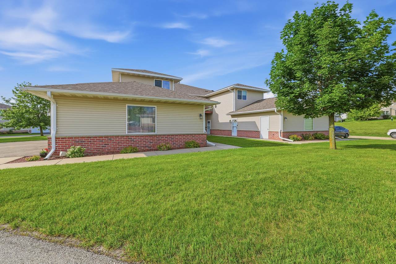322 Brookside Dr - Photo 1