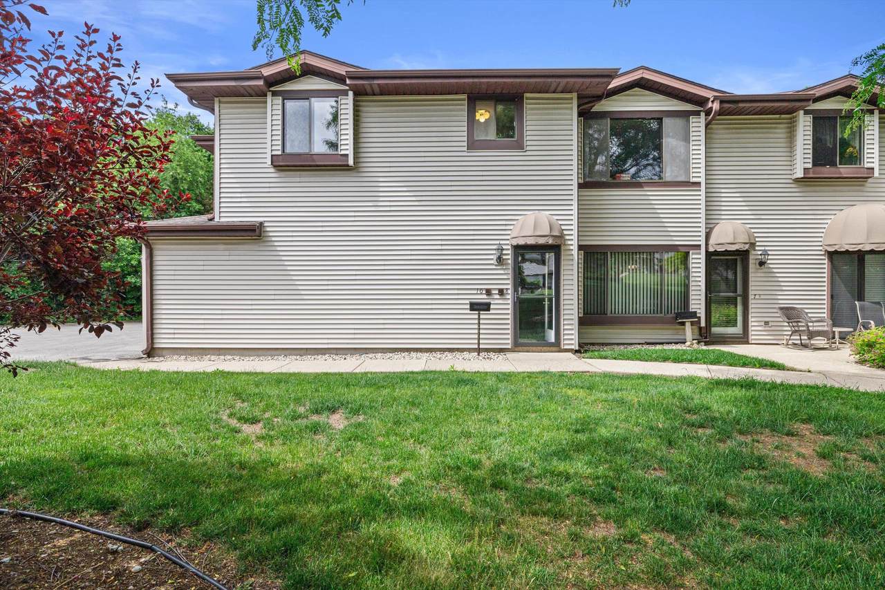 3220 Wood Rd - Photo 1
