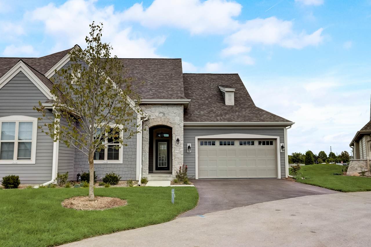 1614 Belmont Ln - Photo 1