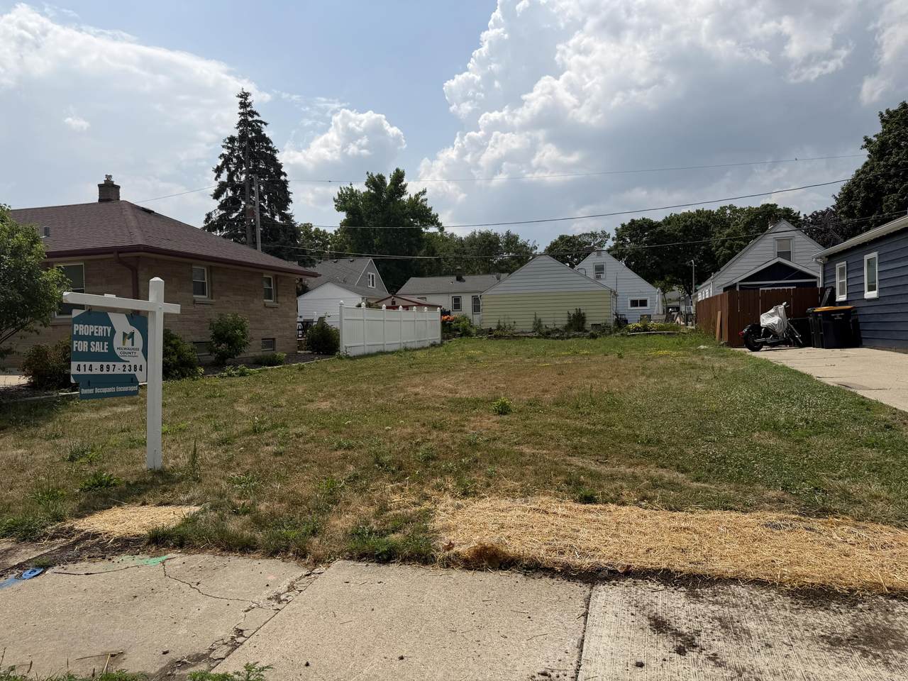 1475 94th St - Photo 1