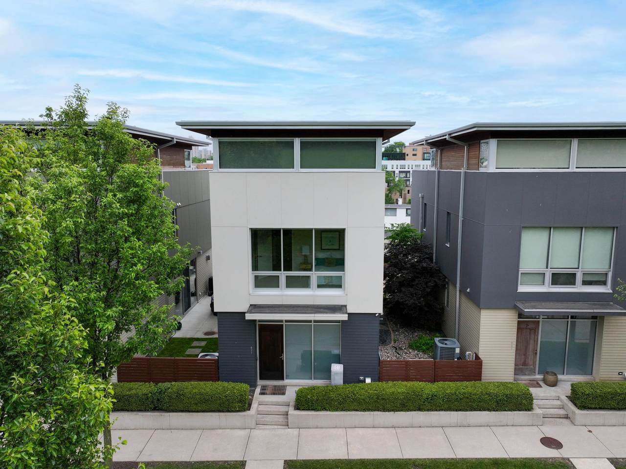827 Reservoir Ave - Photo 1