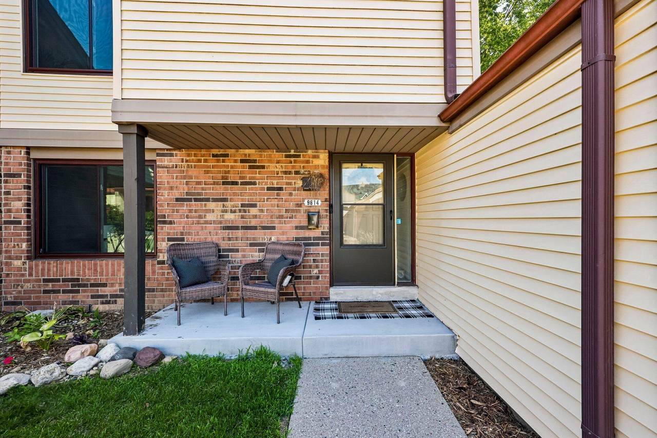 9614 Bradley Rd - Photo 1