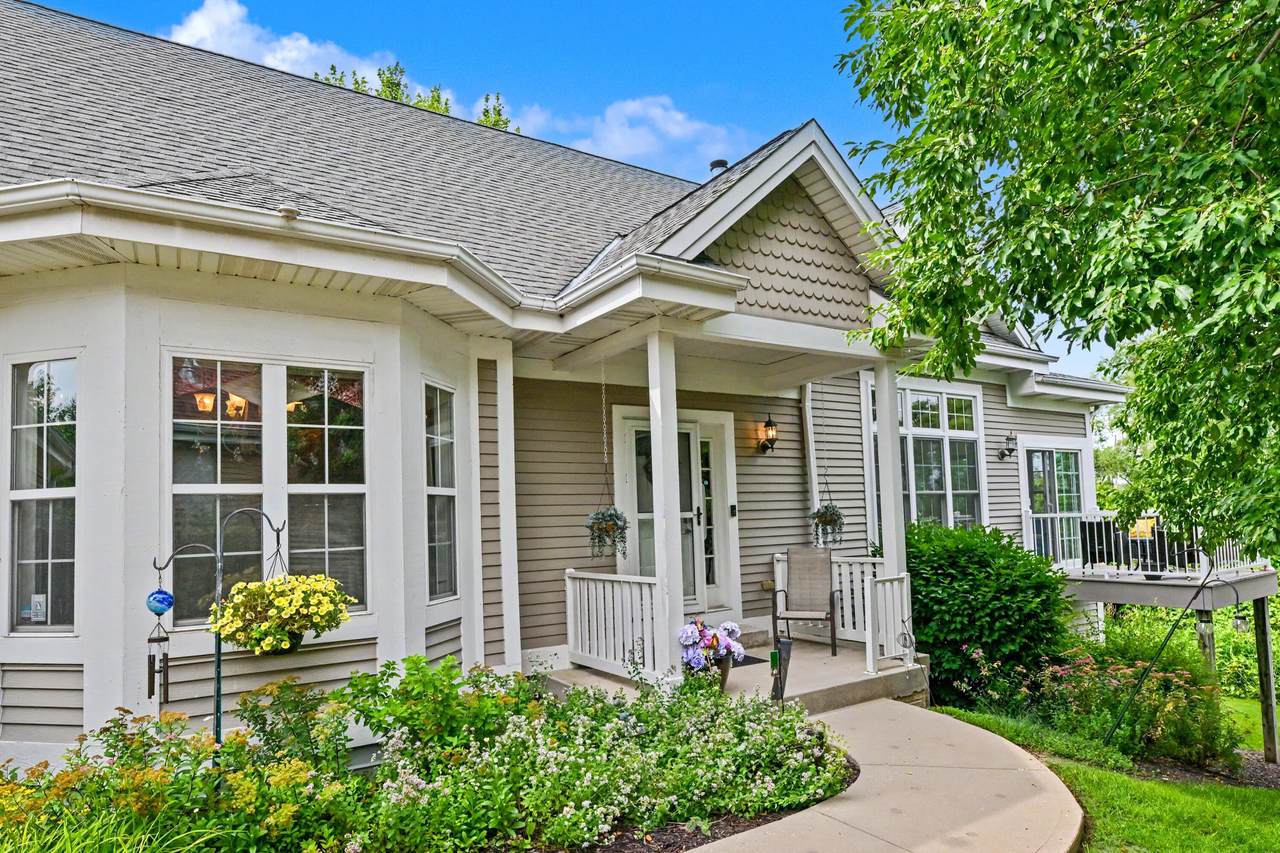 N59W17730 Meadow Ct - Photo 1