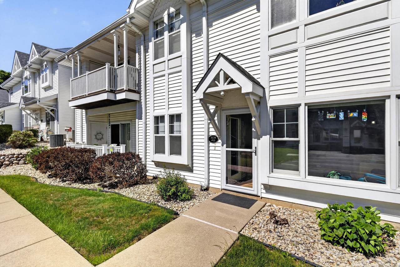 3134 Wood Rd - Photo 1