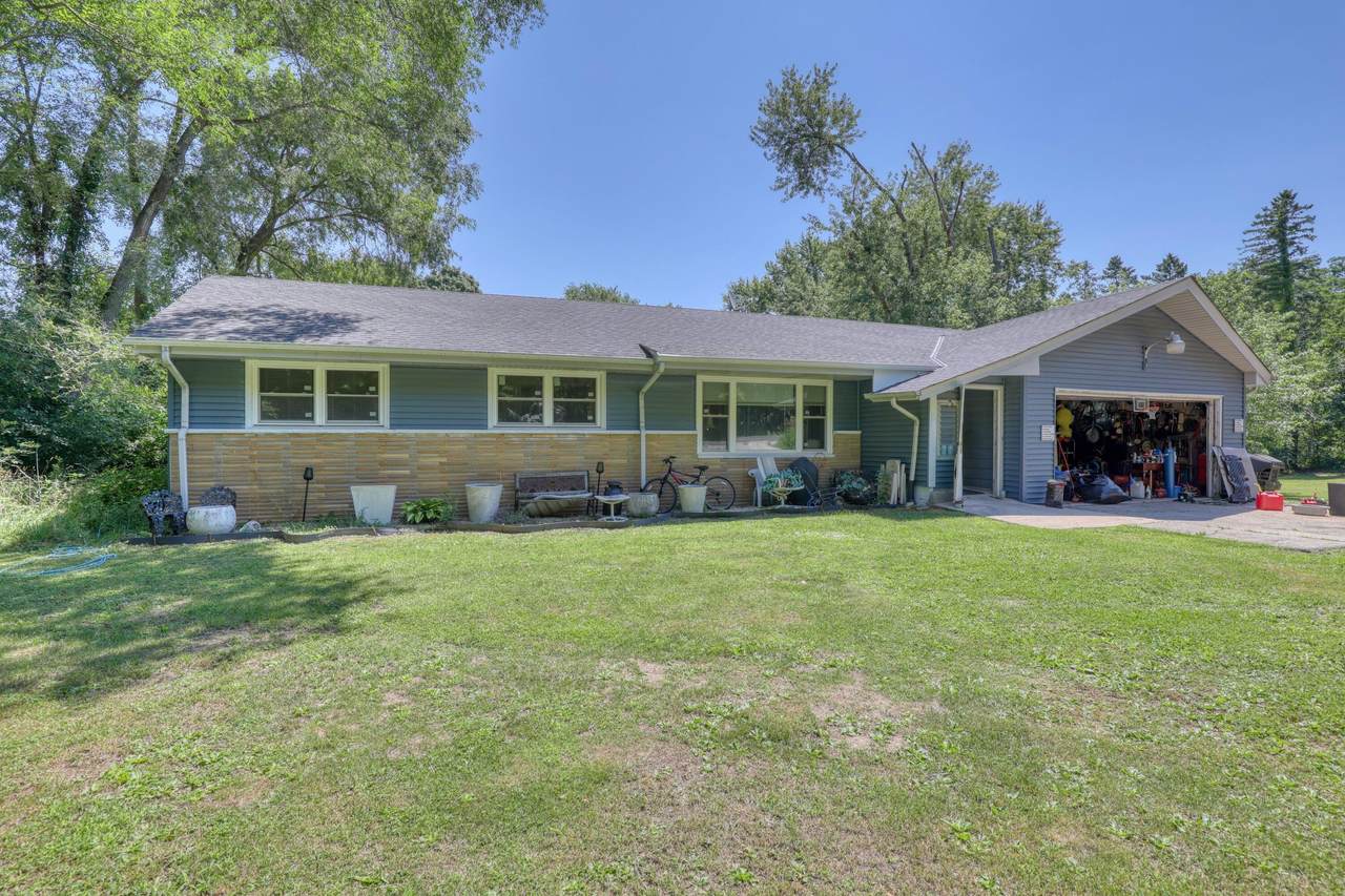 2840 Church Rd - Photo 1