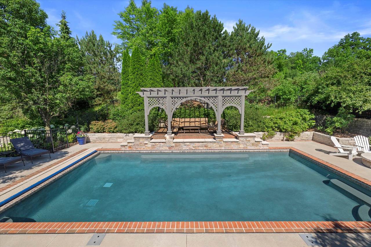 1168 Mary Hill Cir - Photo 1