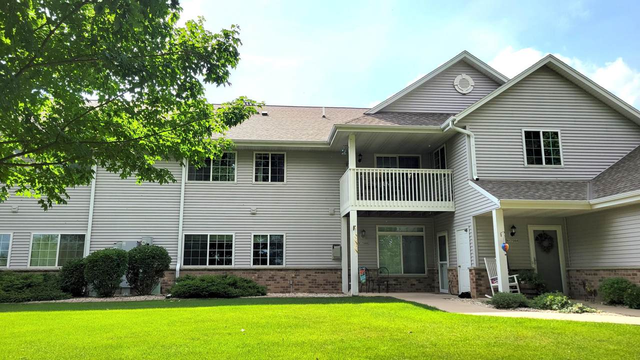 W197N17086 Stonewall Dr - Photo 1