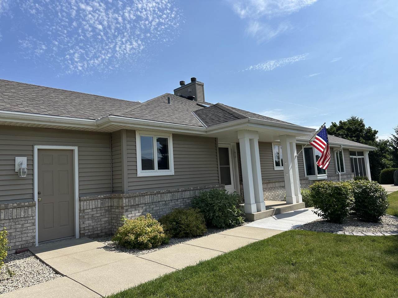 W173N7930 Bluejay Ct - Photo 1