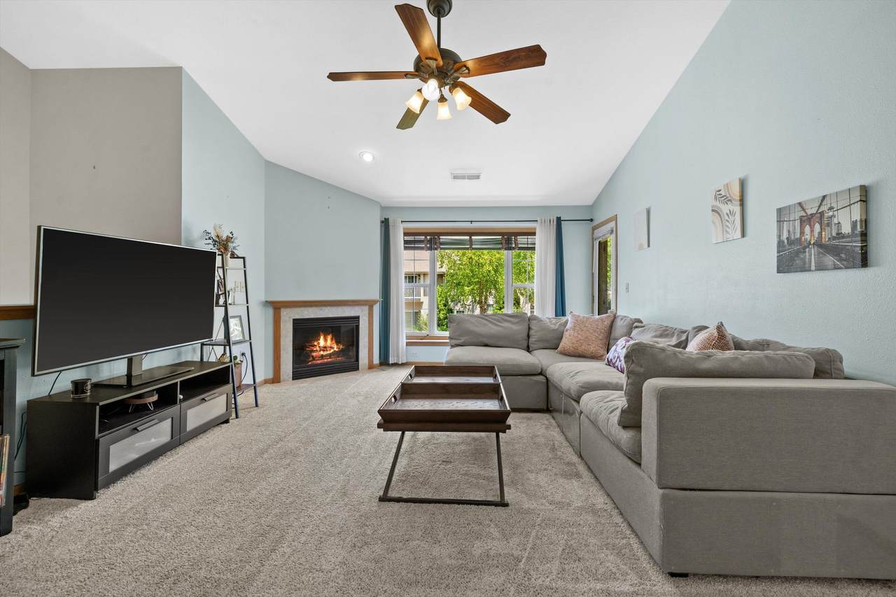 1507 92nd St - Photo 1