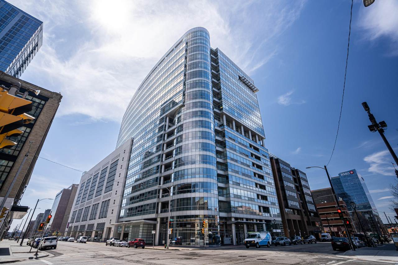 545 Wells St - Photo 1
