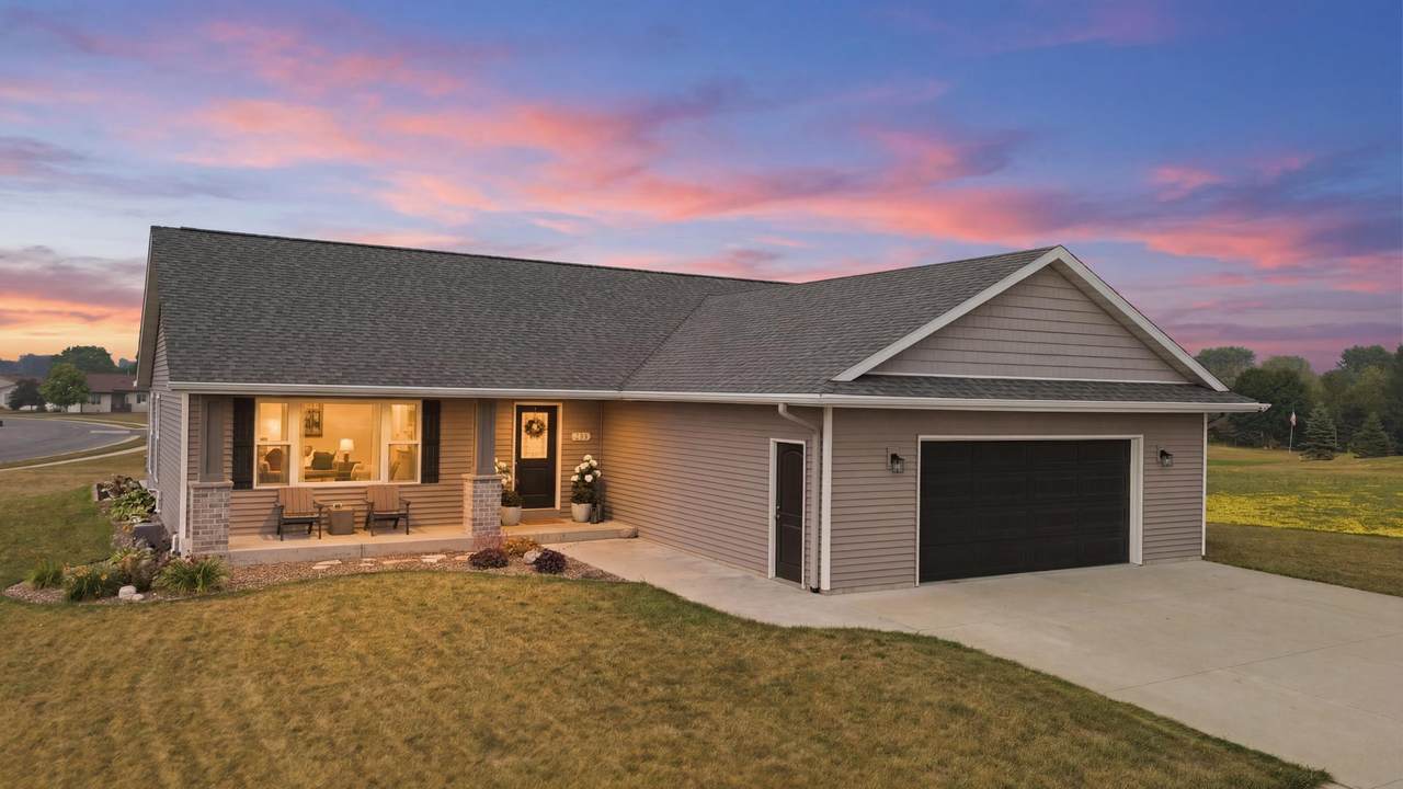 150 Grove Ct - Photo 1