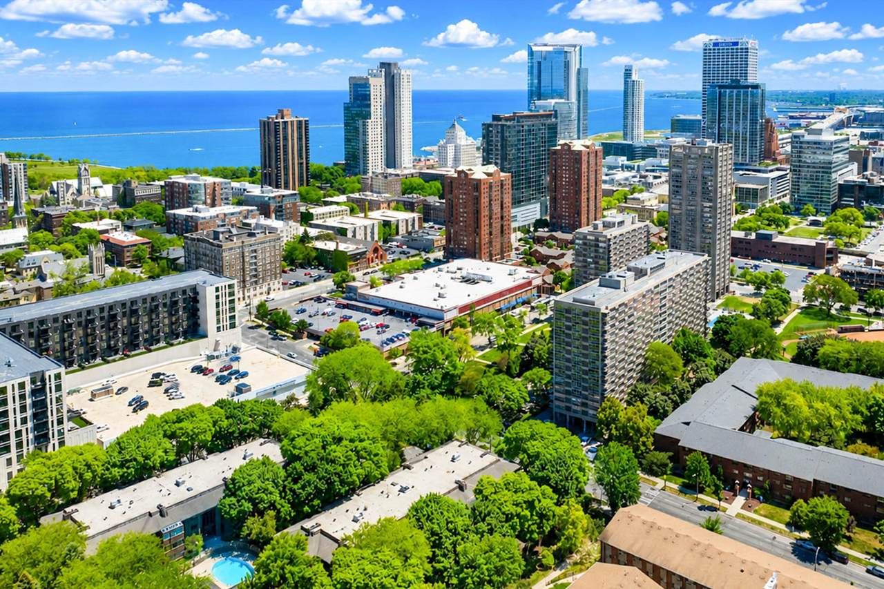 https://bt-photos.global.ssl.fastly.net/milwaukee/1280_boomver_1_1971948-2.jpg
