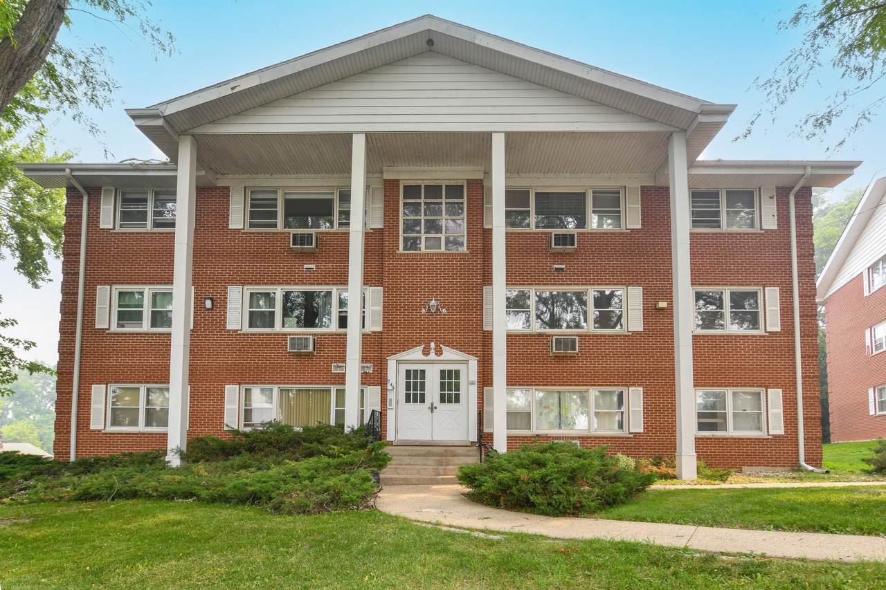 245 Country Club Dr - Photo 1
