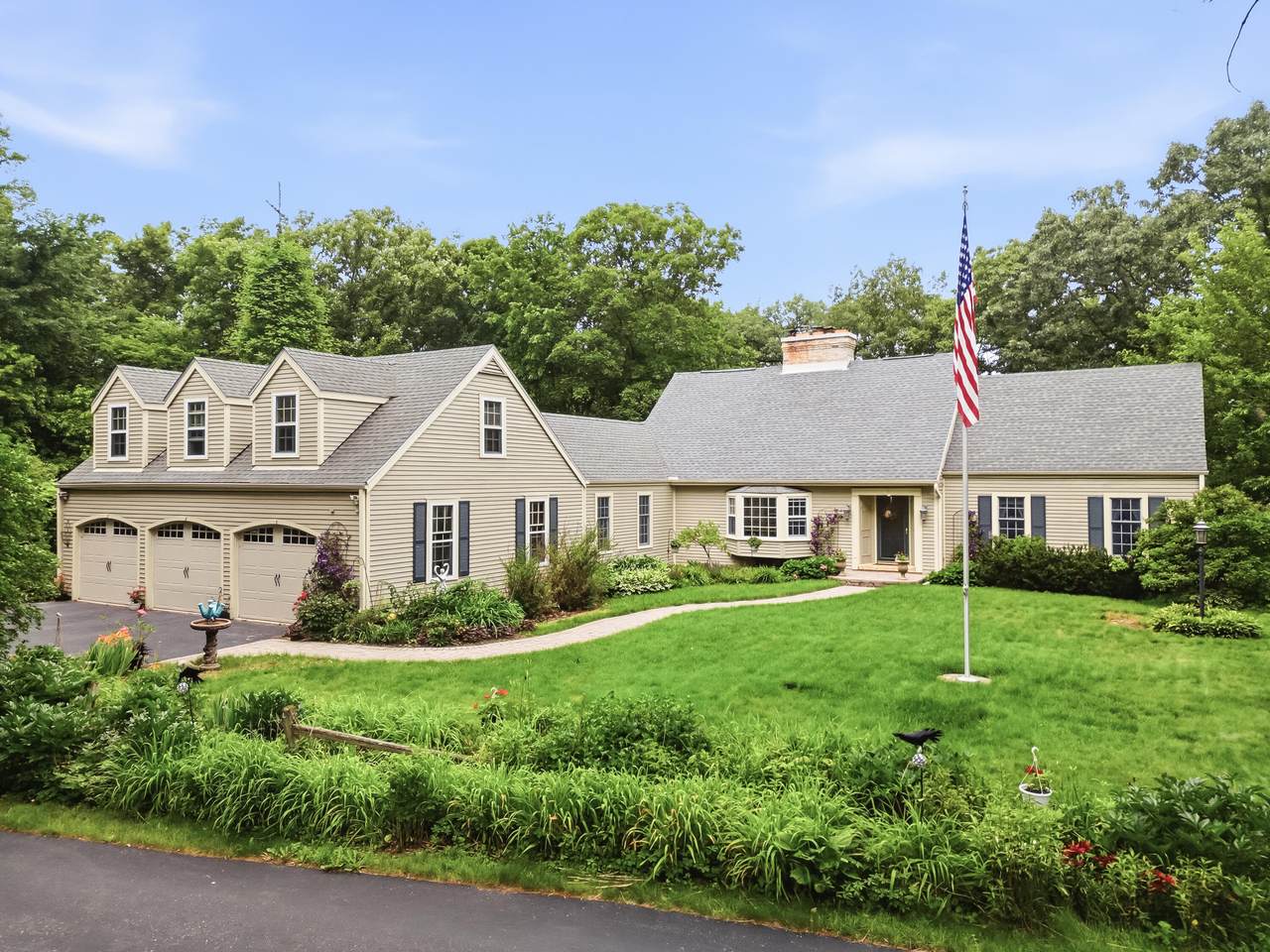 N6641 Woodfield Ln - Photo 1