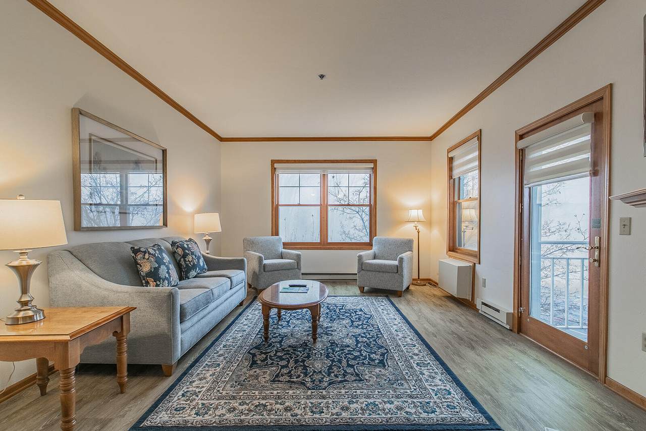101 Osthoff Ave - Photo 1