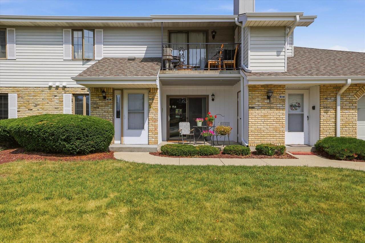1440 Fox Tail Dr - Photo 1