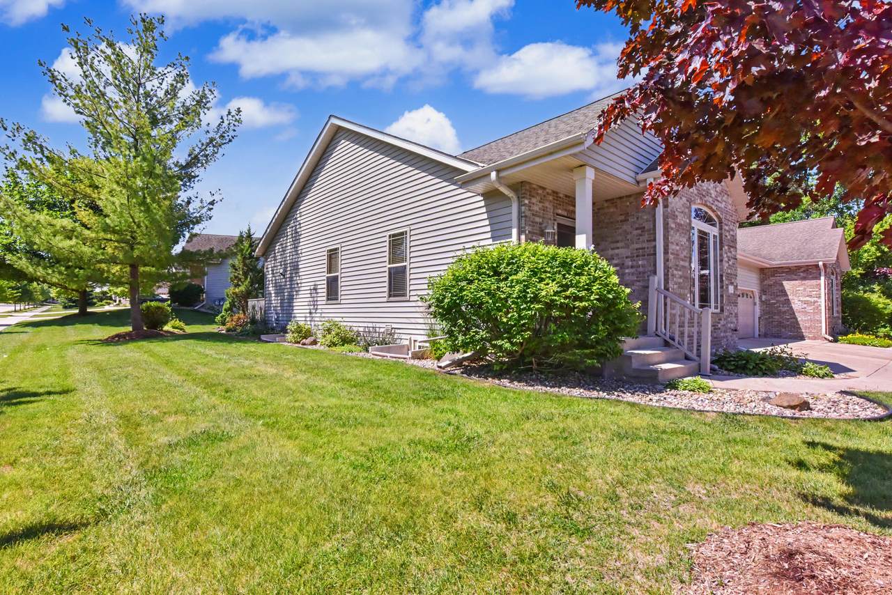 124 Meehan Cir - Photo 1