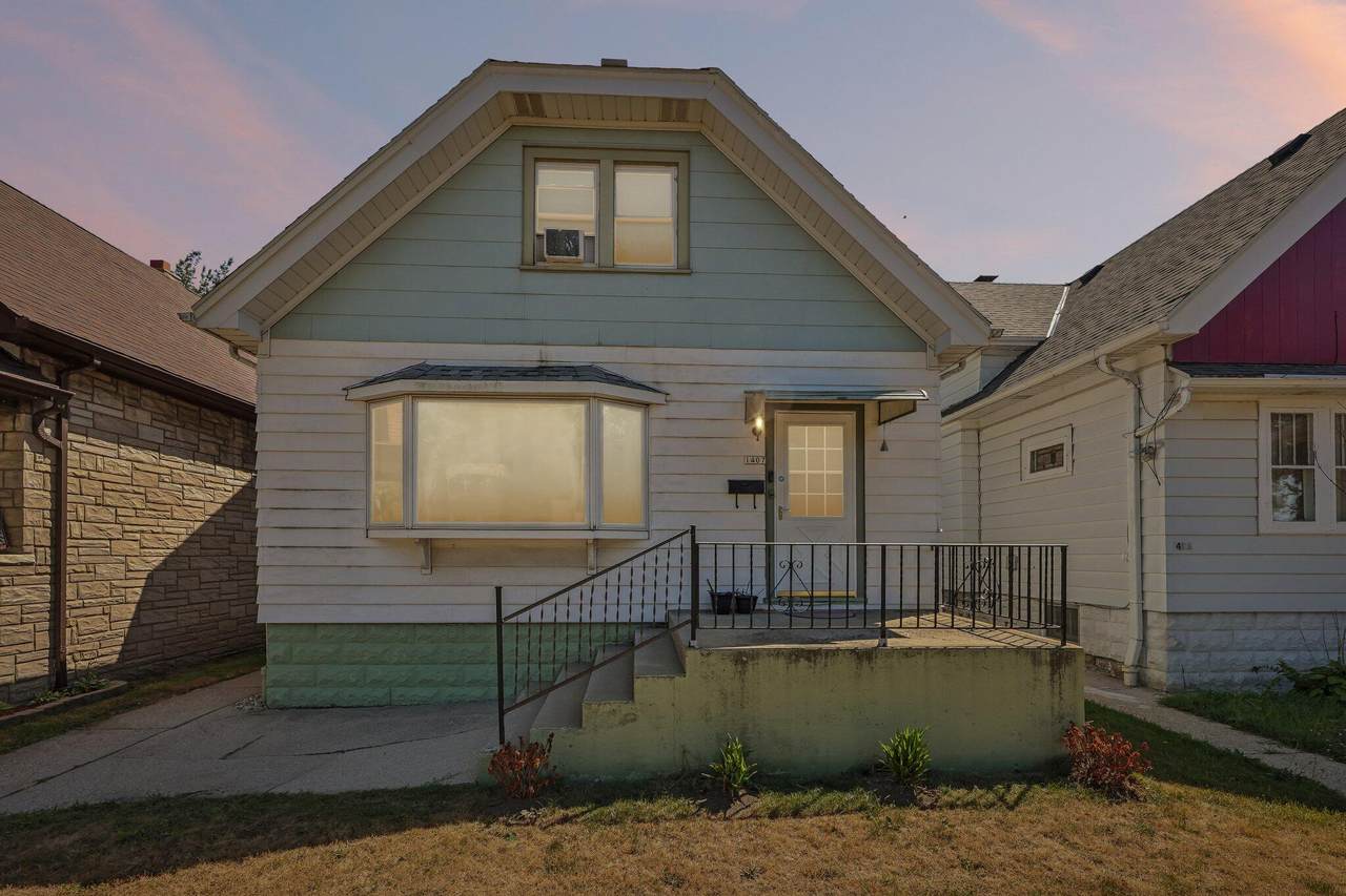 1407 Morgan Ave - Photo 1