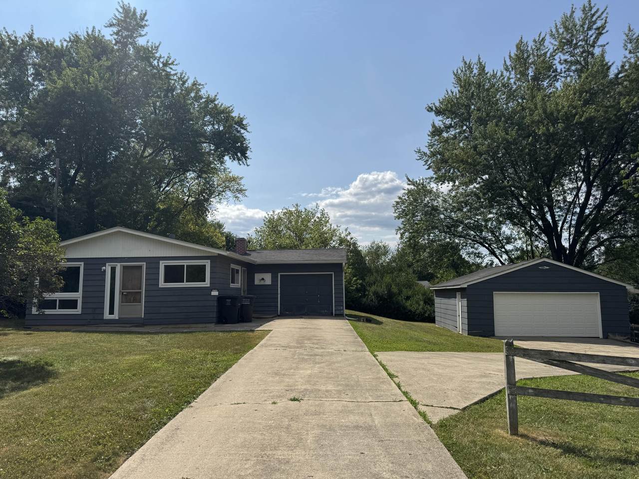 12142 219th Ave - Photo 1