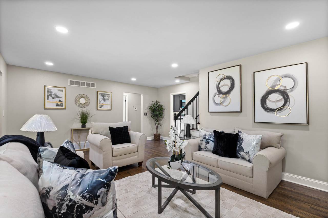 7470 Navajo Rd - Photo 1