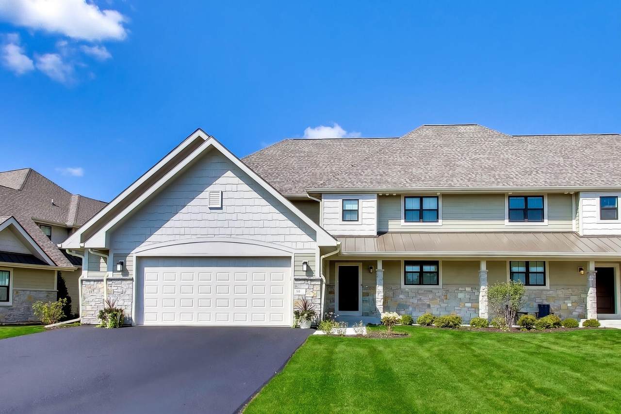703 Greenview Cir - Photo 1