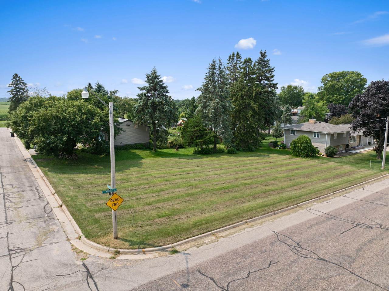 418 Monroe St - Photo 1