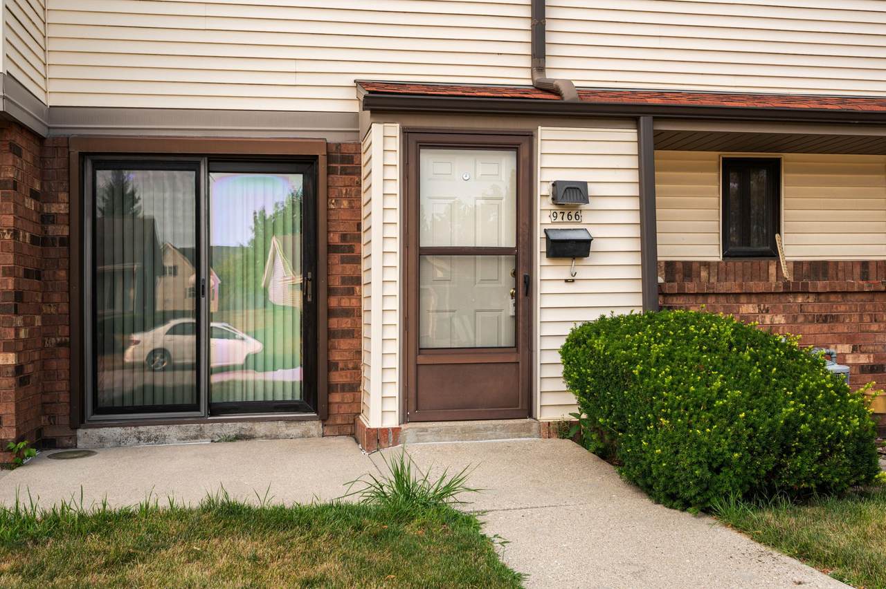 9766 Tower Ave - Photo 1