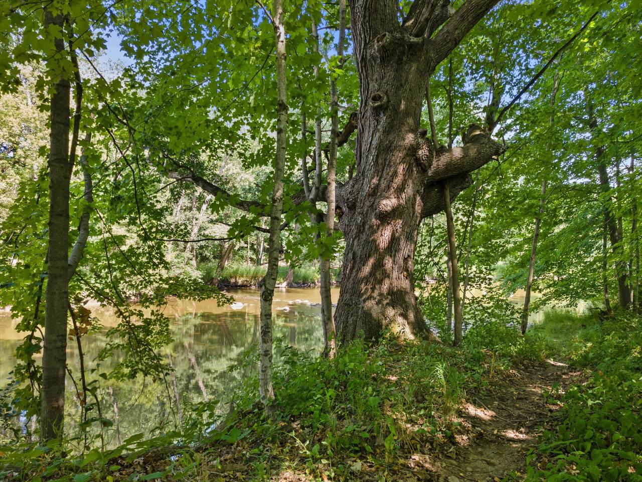 https://bt-photos.global.ssl.fastly.net/milwaukee/1280_boomver_1_1973769-2.jpg