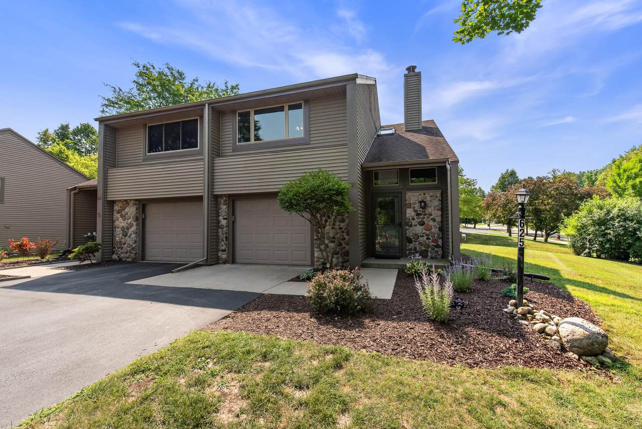 625 Tamarack Dr - Photo 1