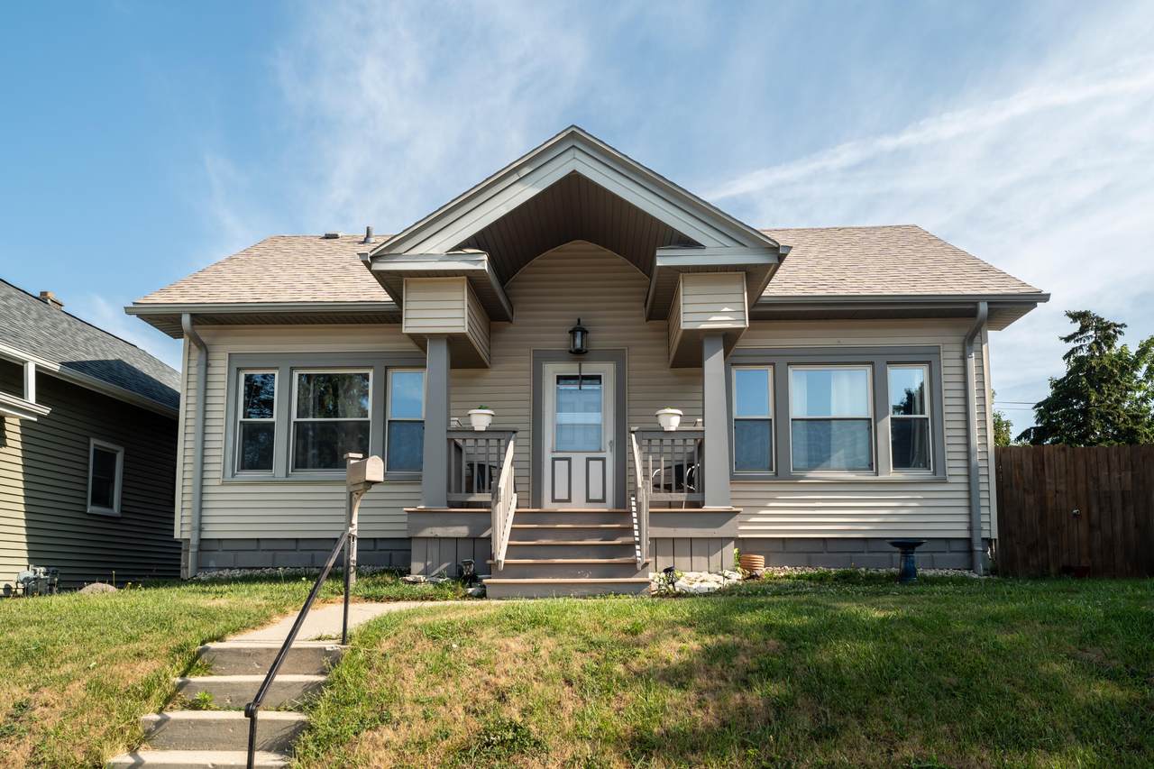 516 Marquette Ave - Photo 1