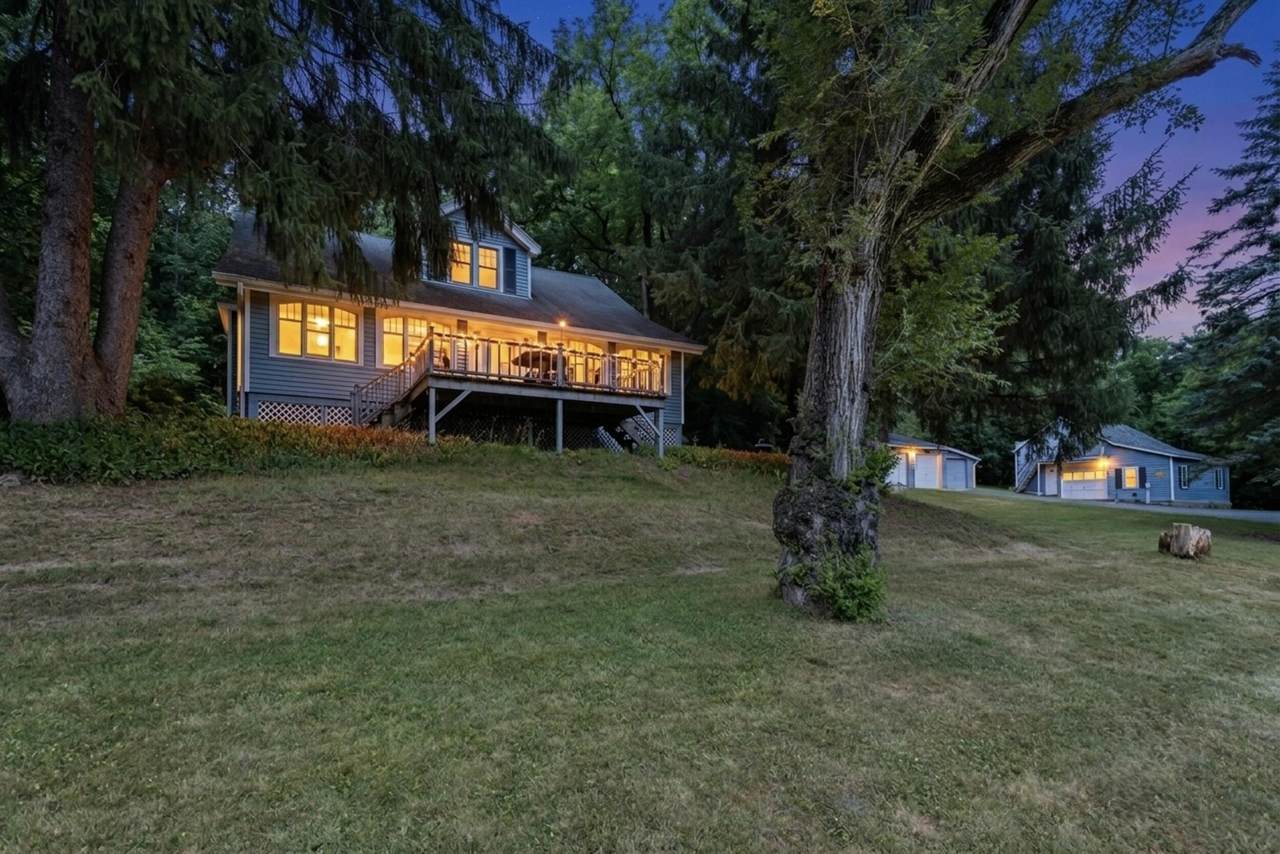 21650 Valley Dr - Photo 1
