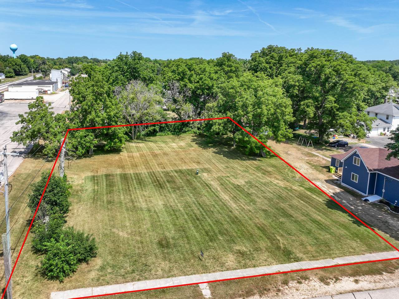 37 1st St - Photo 1