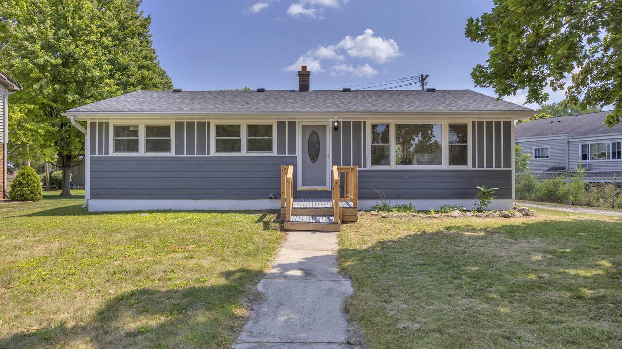 636 Giddings Ave - Photo 1