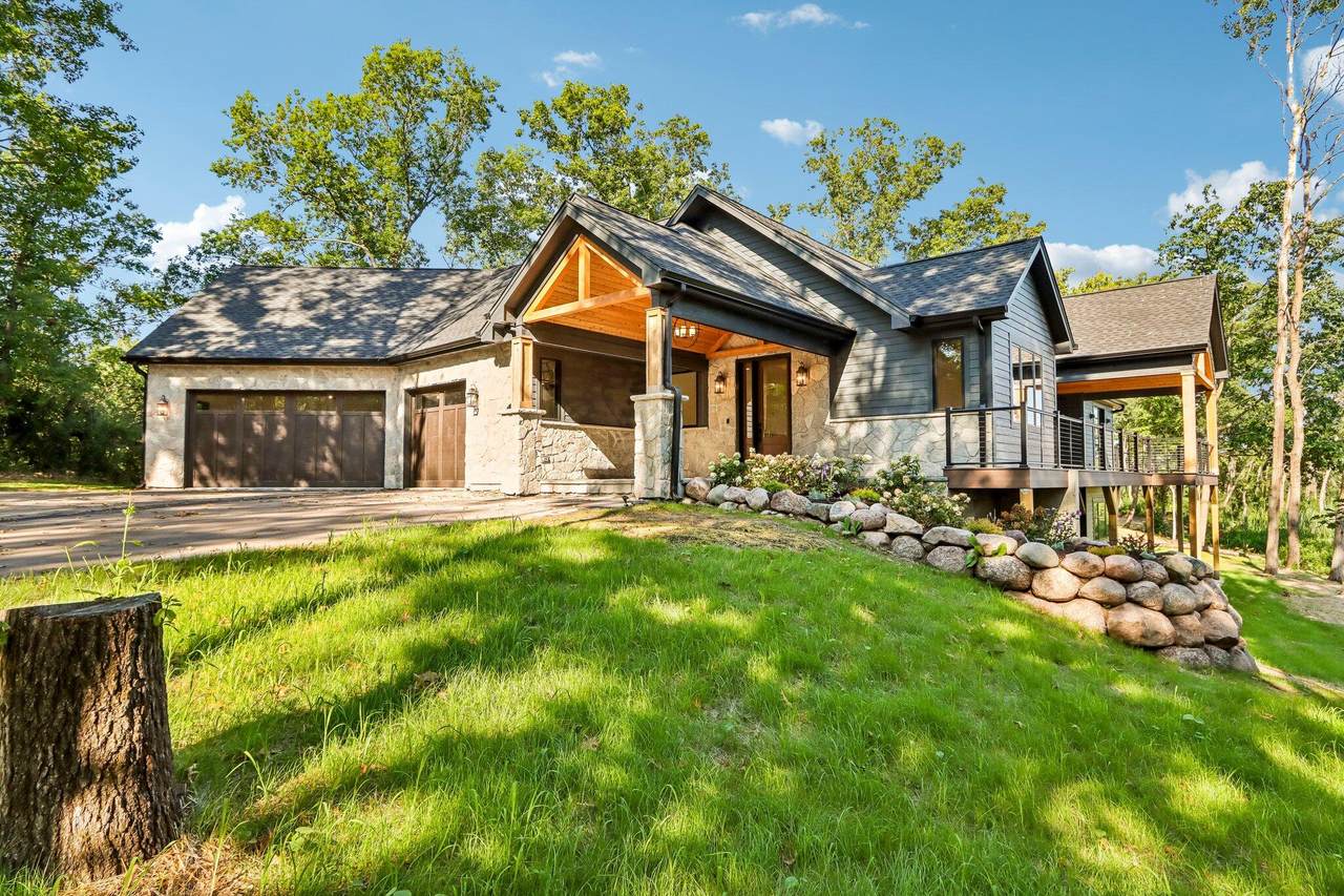 6595 Bridlewood Ct - Photo 1