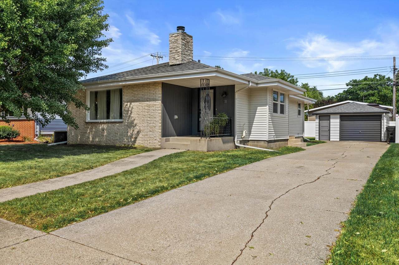 111 Virginia St - Photo 1