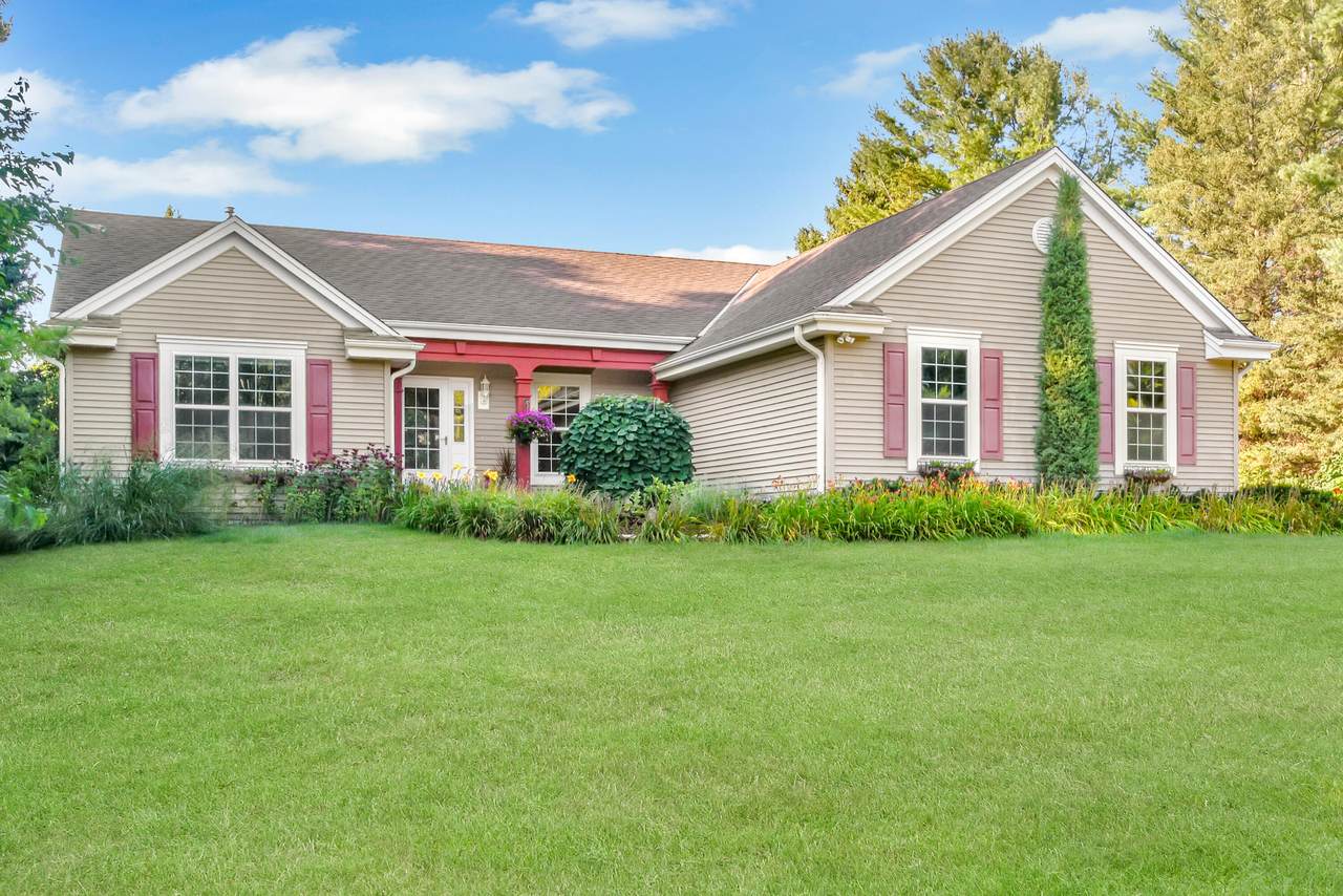 1402 Amys Pl - Photo 1