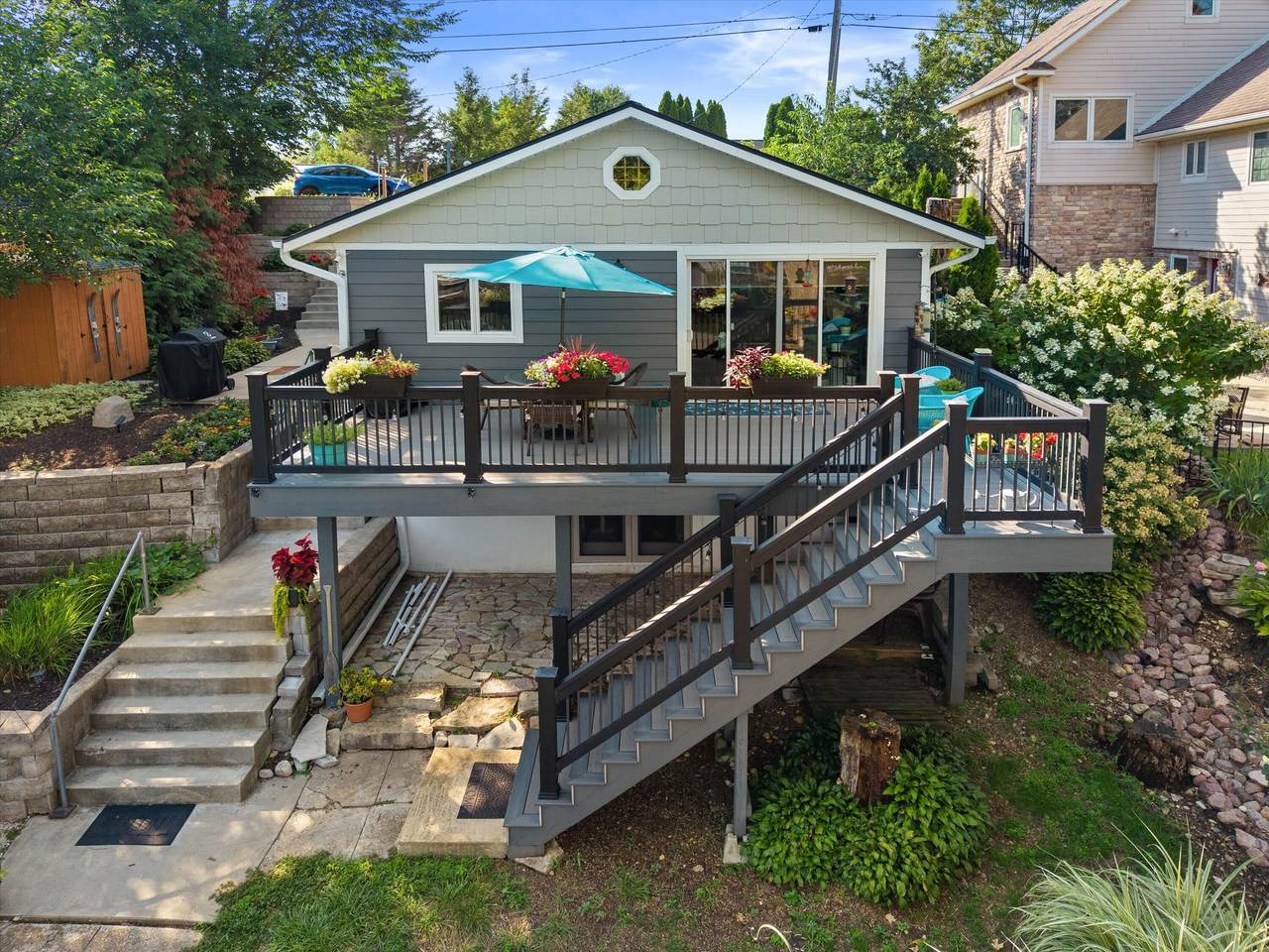 W352N5282 Lake Dr - Photo 1