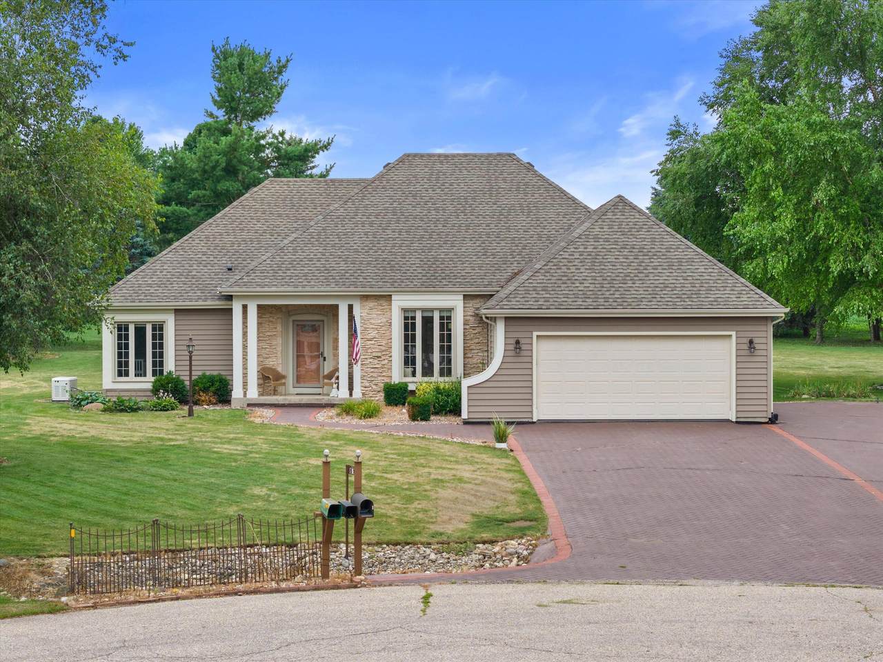 6187 Killdeer Ct - Photo 1