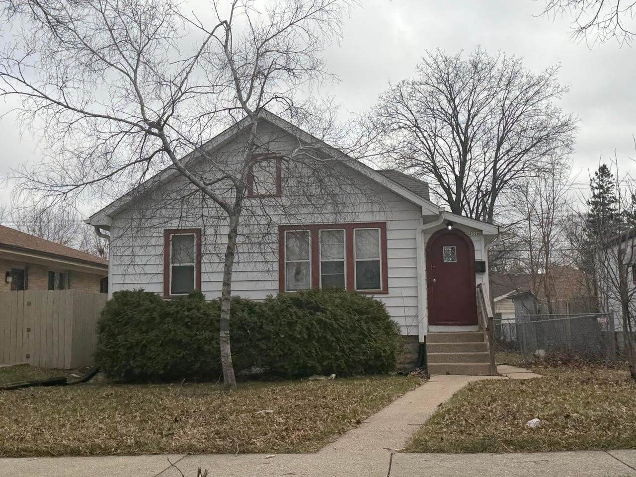 4326 65th St - Photo 1