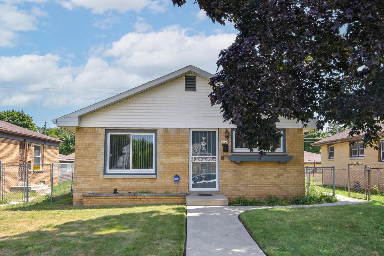 5124 68th St - Photo 1