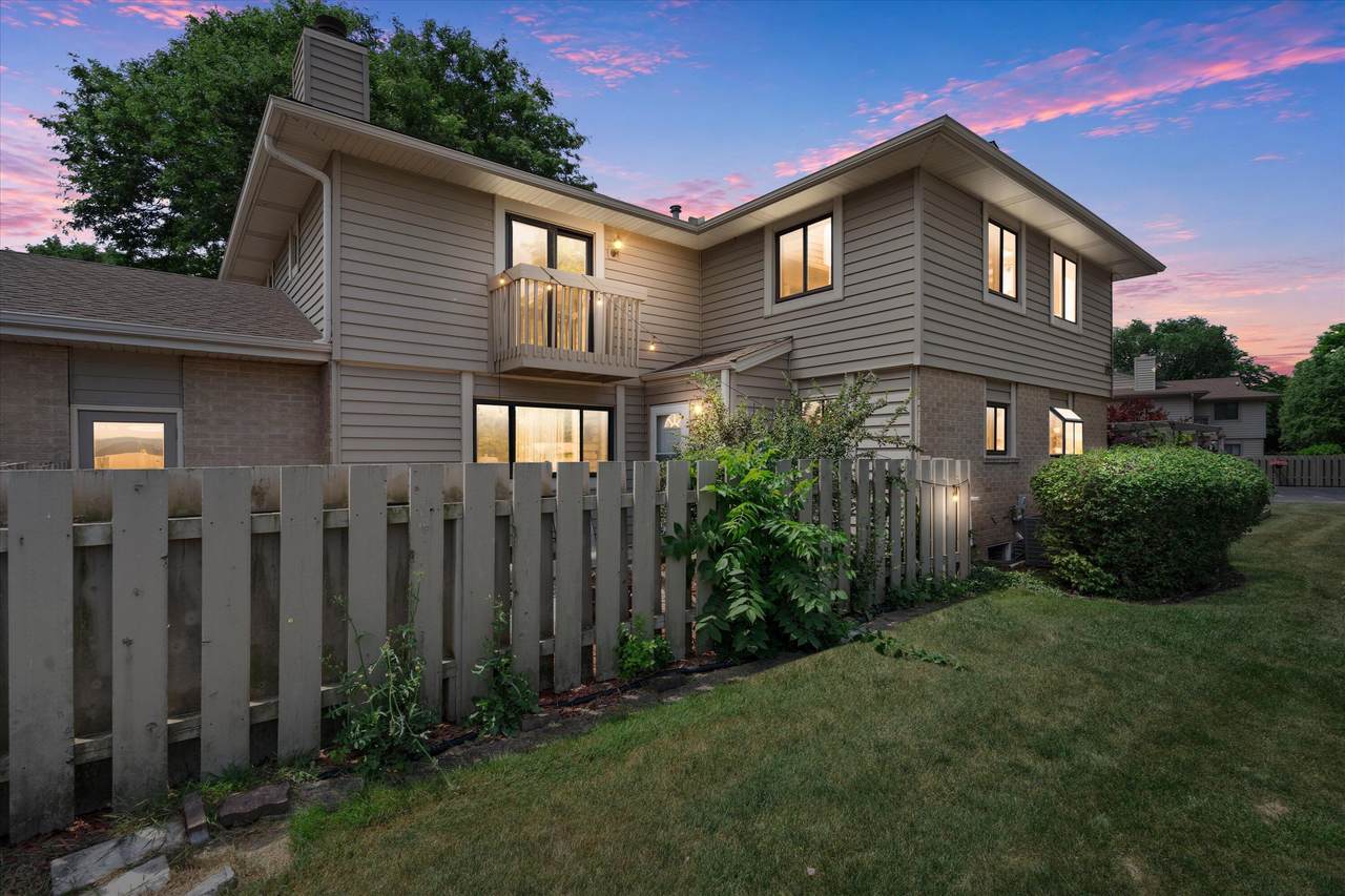 16250 Coachlight Dr - Photo 1