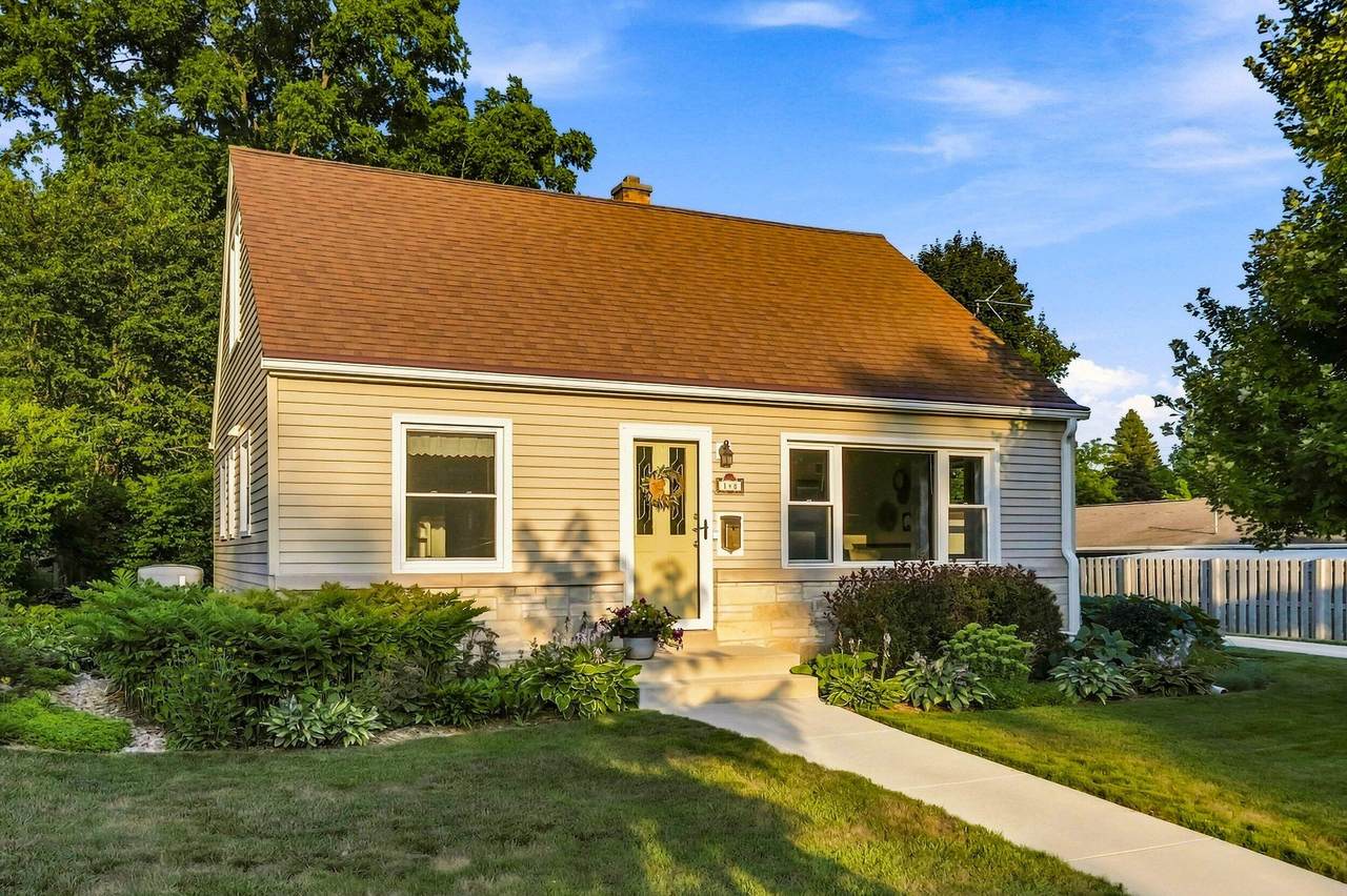 148 Tower Dr - Photo 1