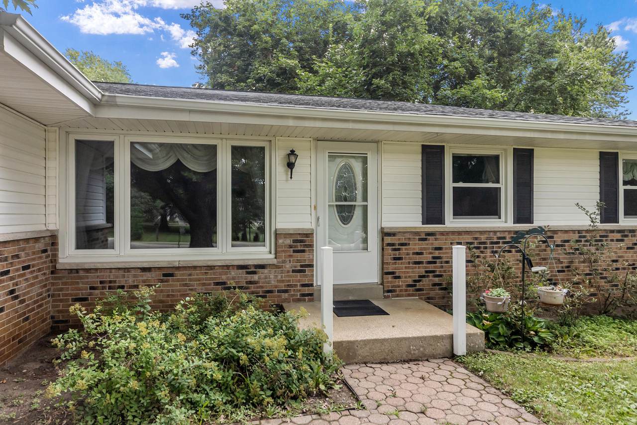 N7694 Rendell Dr - Photo 1