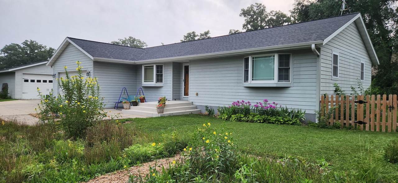 11626 Lake St - Photo 1