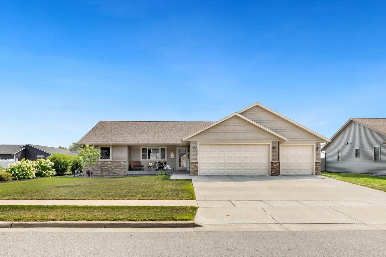 1912 Mcgilvray Way - Photo 1