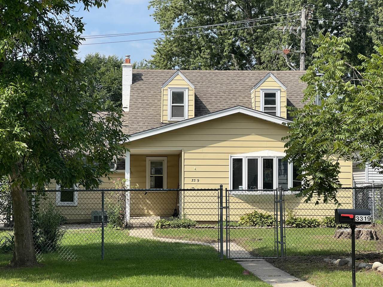 3319 67th St - Photo 1