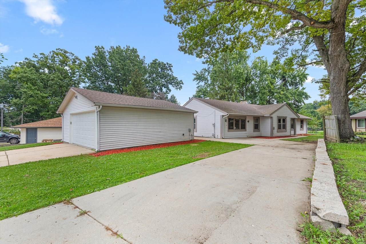 27437 Long Lake Rd - Photo 1