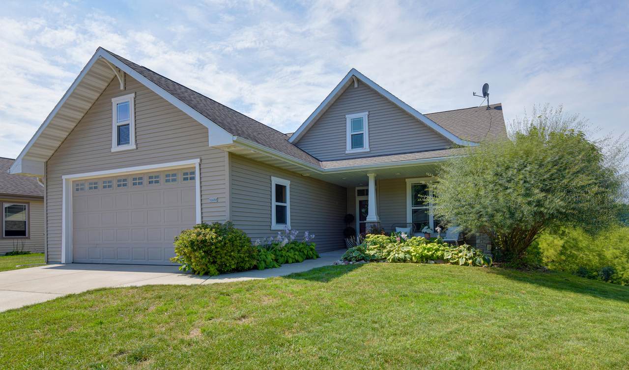 1680 Great Forest Dr - Photo 1